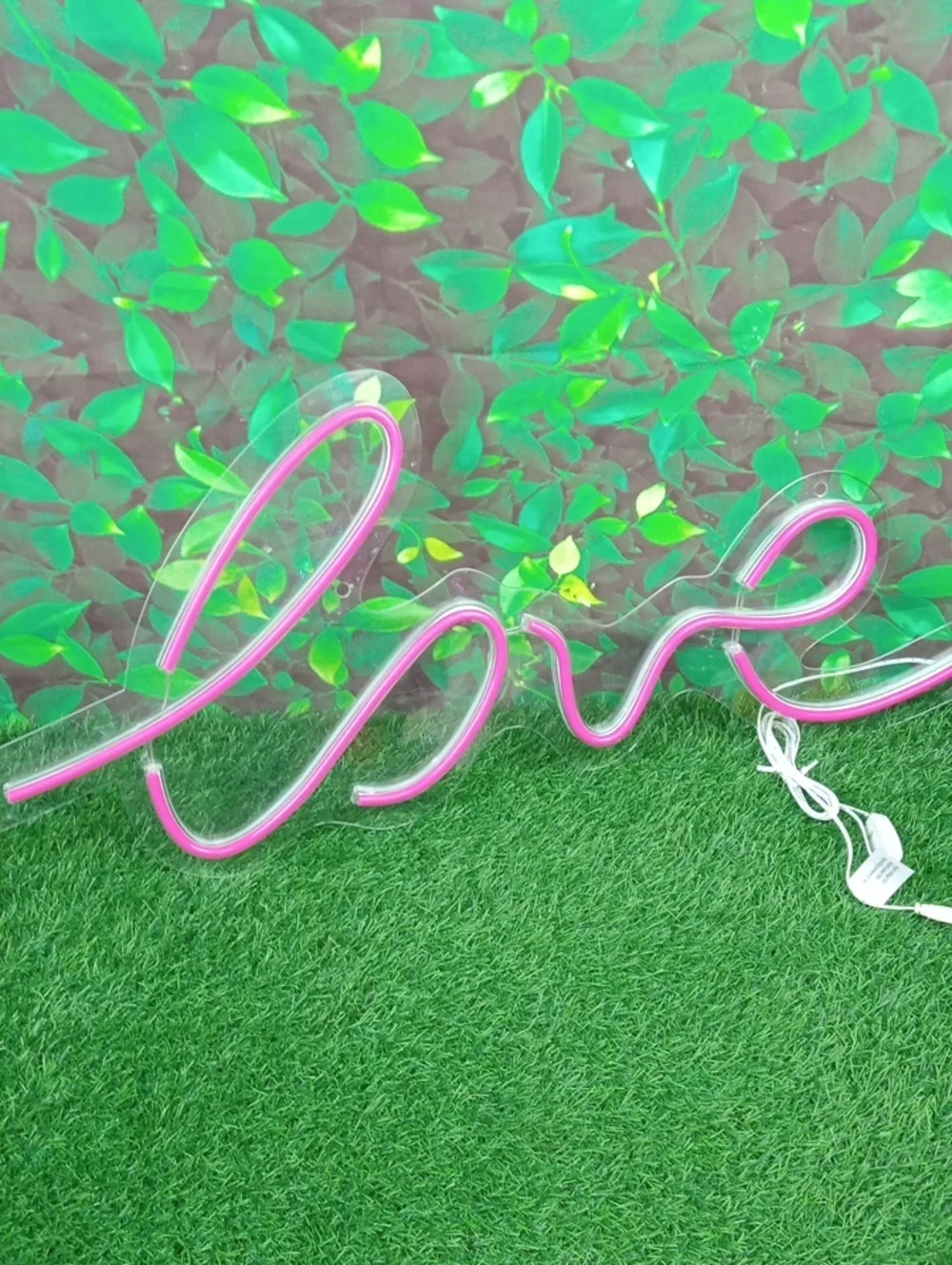 🏠🍒 Pink 'Love' Neon Sign LED Wall Décor